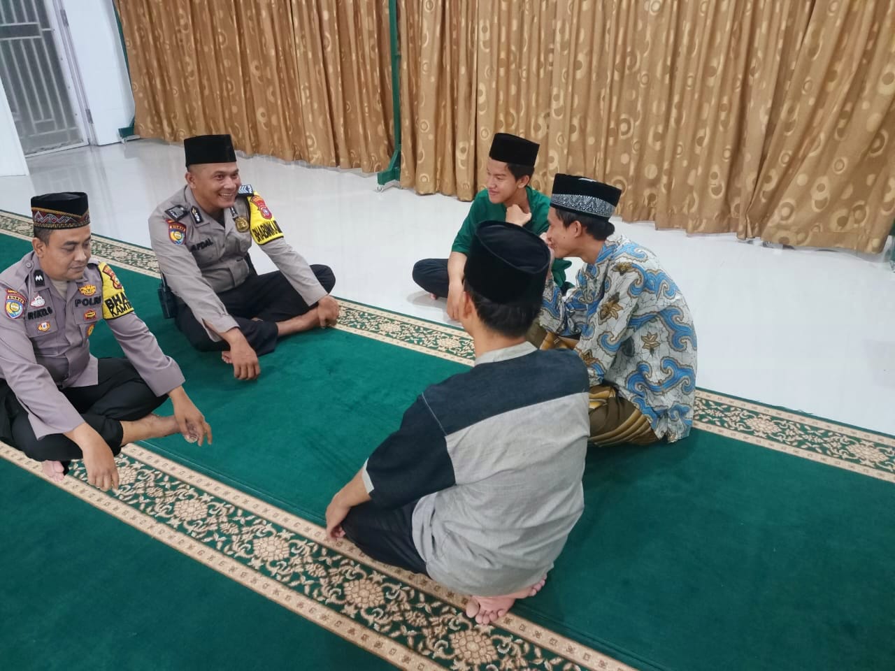 Polresta Pekanbaru Jaga Kamtibmas Melalui Cooling System Pemilu Damai