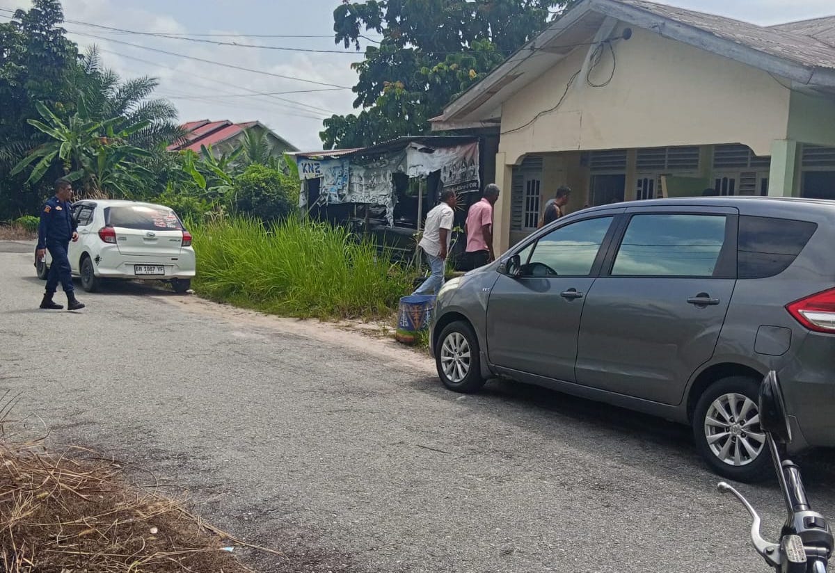 Digerebek Warga di Kontrakan, Sekcam Siak Diduga Kabur Lewat Pintu Belakang, Ini Respons BKSDM