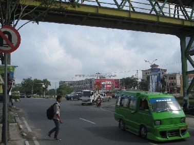 JPO Simpang Mall SKA Tak Diminati Pejalan Kaki