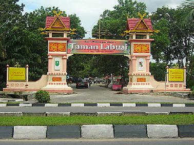 Terus Merugi, Taman Labuai Pekanbaru Kembali Jadi Jalan Umum