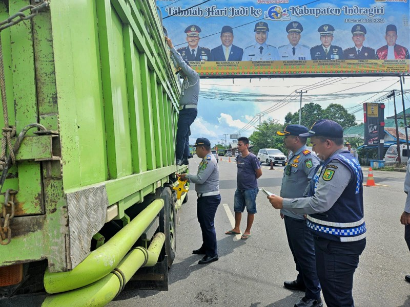 Gakkum Penumbar di Inhu, Dishub Riau Tilang 116 Truk