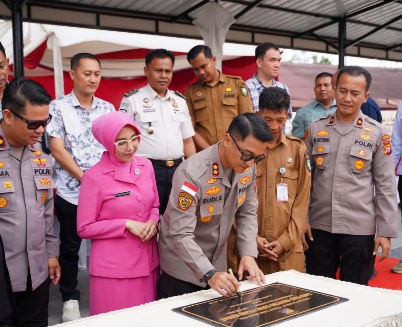Kompol Primadona Inisiasi Lapangan Tembak Candi Baru Shooting Range Polsek Mandau