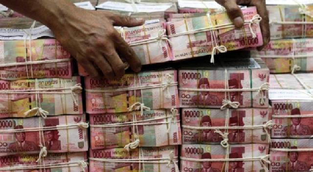 TRIK HEMAT: Punya Uang Pas-pasan, Bijakkah Pinjamkan ke Teman?