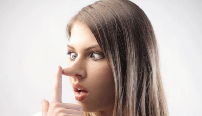 Ini Tandanya Jika Seseorang Sedang Bohong Padamu