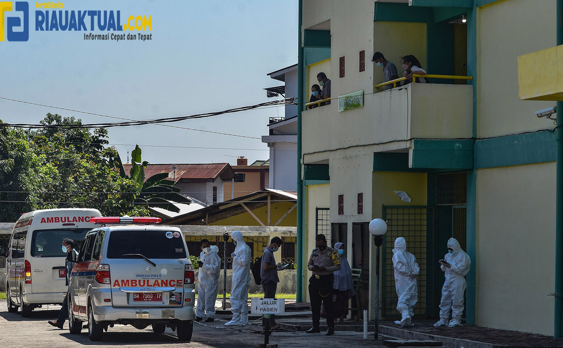 Pemprov Riau Kerahkan 60 Ambulans Jemput 455 Pasien Isolasi