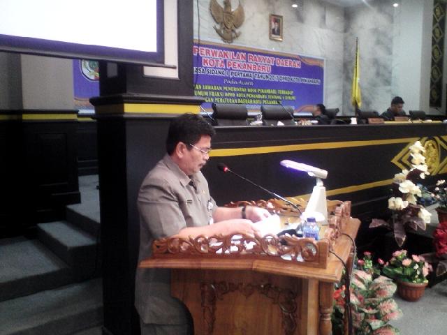 Pemko Pekanbaru sampaikan jawaban pandangan fraksi terkait 6 Ranperda