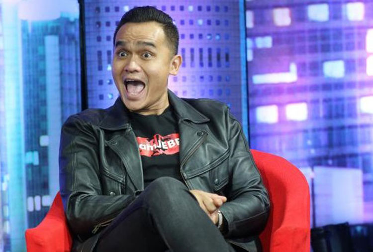 Valentino Jebret Ancam Netizen yang Lontarkan Hinaan