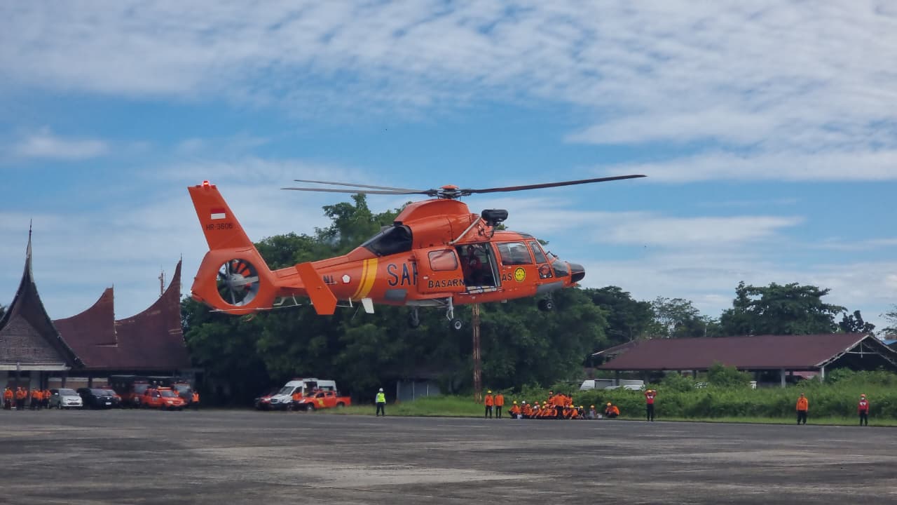 Tingkatkan Kompetensi Rescuer, Basarnas Pekanbaru Gelar Latihan Bersama di Padang