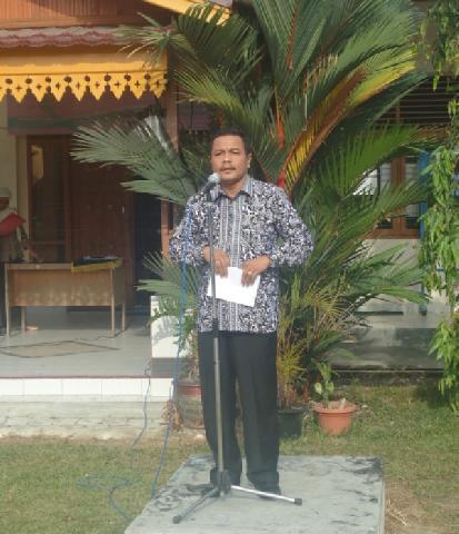 SMK Farmasi Ikasari Dapat Bantuan Dua RKB