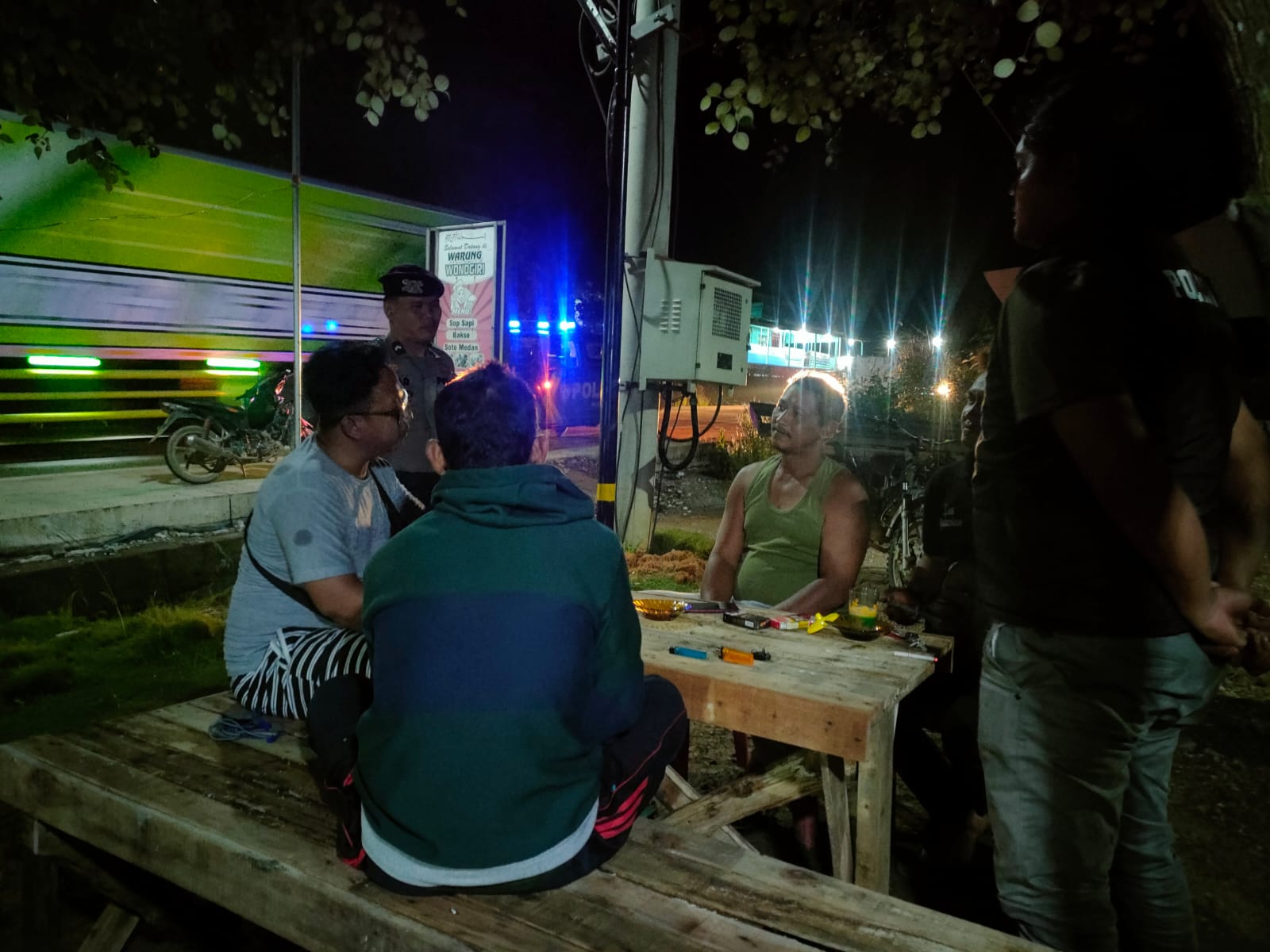 Patroli Polsek Kemuning Jaga Kamtibmas Menjelang Pilkada