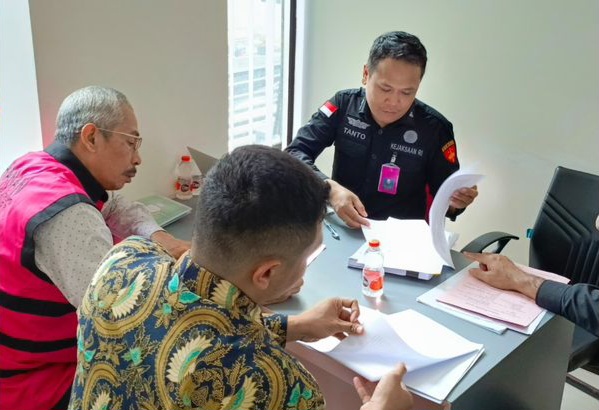 Tahap II Dugaan Korupsi Pemberian Kredit PT Sritex, Tiga Tersangka Diserahkan ke JPU