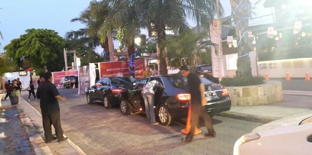 Belanja di Kuta, rombongan Raja Salman borong kerajinan khas Bali