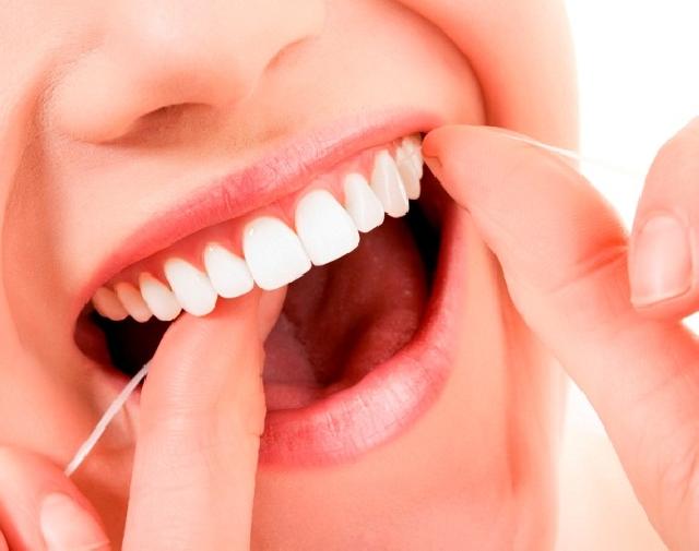 Dua Bahan Alami untuk Ucapkan Selamat Tinggal pada Gigi Kuning