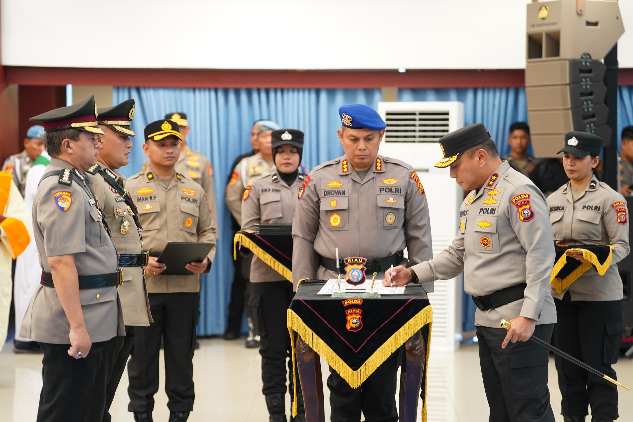 Irjen Herry Heryawan Lantik Pejabat Baru Polda Riau, Ini Nama-namanya