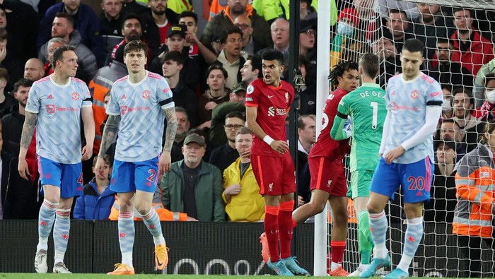 Layaknya Operasi Jantung, MU Harus Dirombak Total!