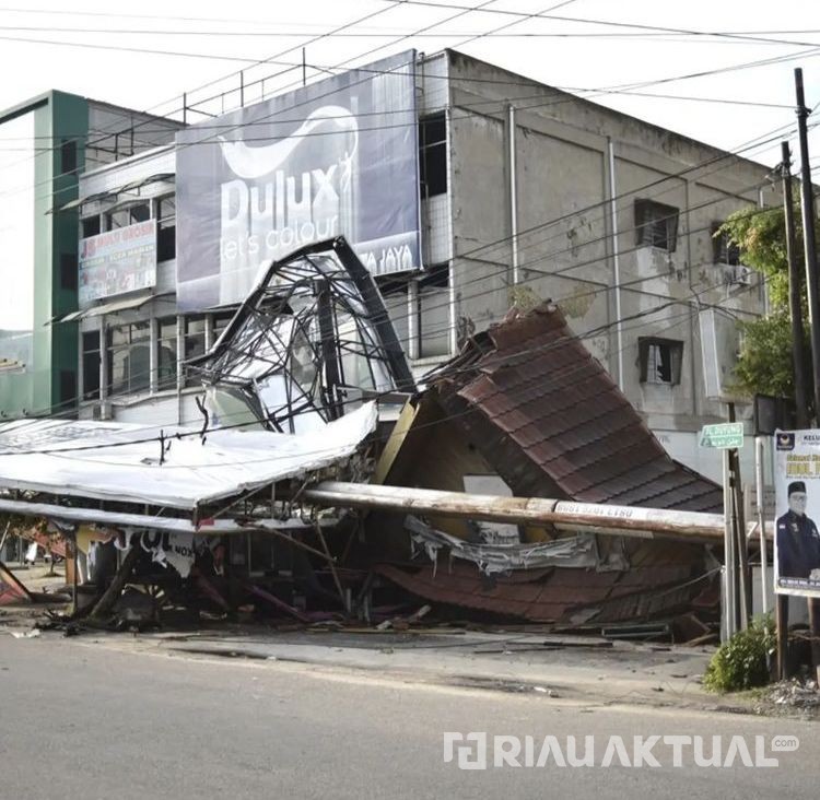 BPBD : Data Sementara Baru Satu Titik Terdampak Parah Akibat Badai di Pekanbaru