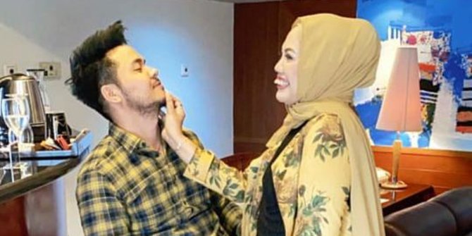 Potret Terbaru Aher, Berondong Macho yang Bikin Elly Sugigi Klepek-klepek