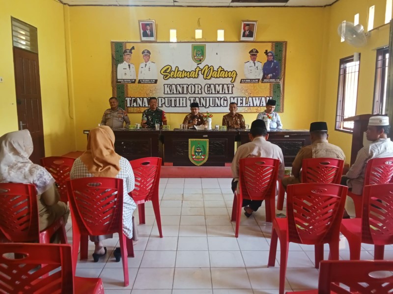 Aipda Hermanto Lubis Imbau ASN dan P3K Jaga Netralitas pada Pilkada 2024 di Tanah Putih Tanjung Melawan