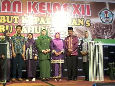 Pisah Sambut SMAN 5 Pekanbaru di Hotel Premier