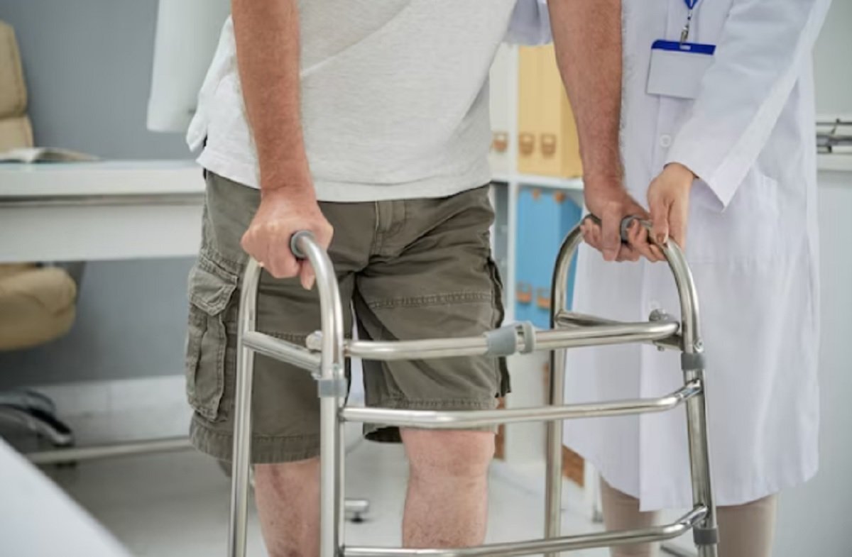 Kebiasaan Makan Tengah Malam Bisa Picu Stroke