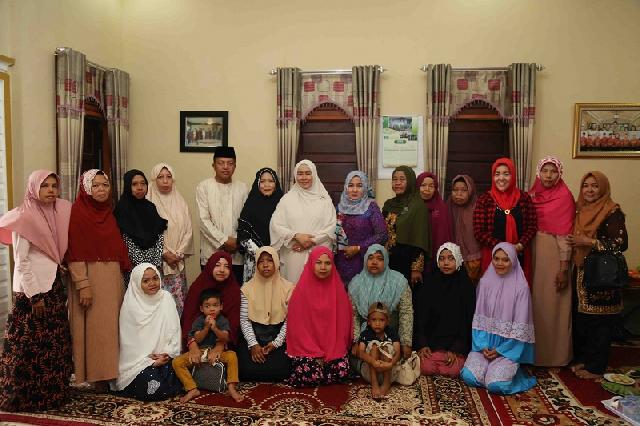 Ketua Muslimat NU Inhil Hadiri Halal bi Halal