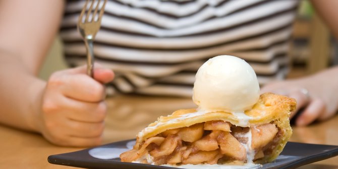 Kebiasaan Makan Sendirian pada Wanita Lansia Tingkatkan Risiko Penyakit Jantung
