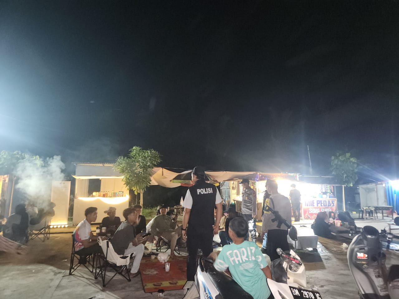 Ciptakan Suasana Sejuk Pilkada, Polsek Langgam Kembali Patroli