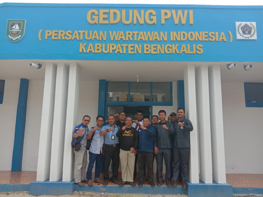 Koordinator Divisi Humas Bawaslu Silaturrahmi ke Kantor PWI Bengkalis