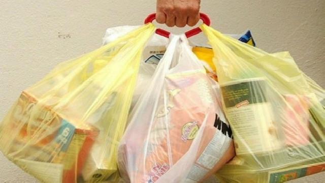 Kantong Plastik Berbayar Kembali Digratiskan