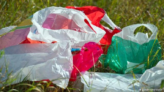 Peraturan Plastik Berbayar Kemungkinan Bisa Tidak Diberlakukan di Pekanbaru