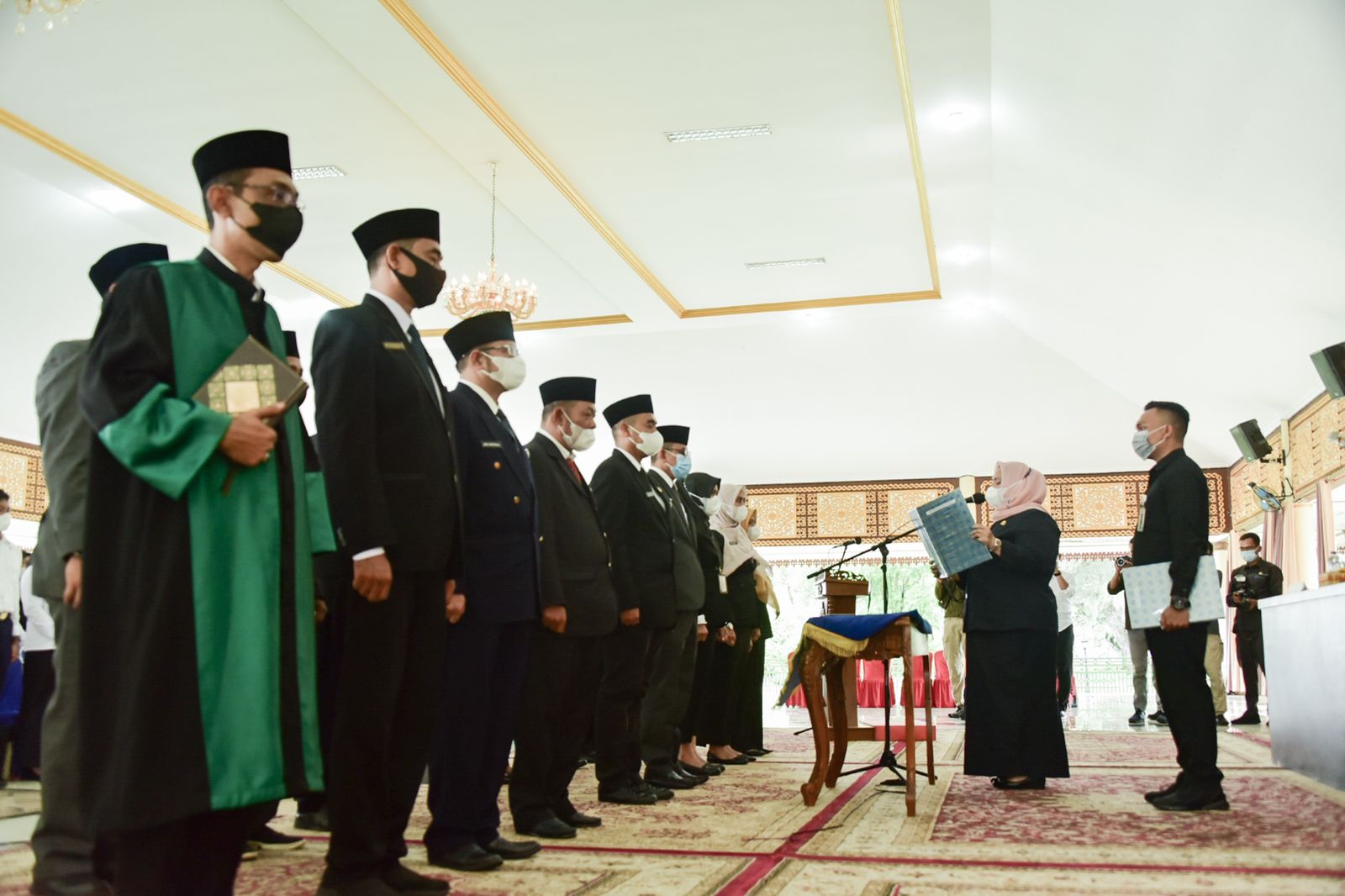 Bupati Kasmarni Lantik 16 Pejabat Fungsional 