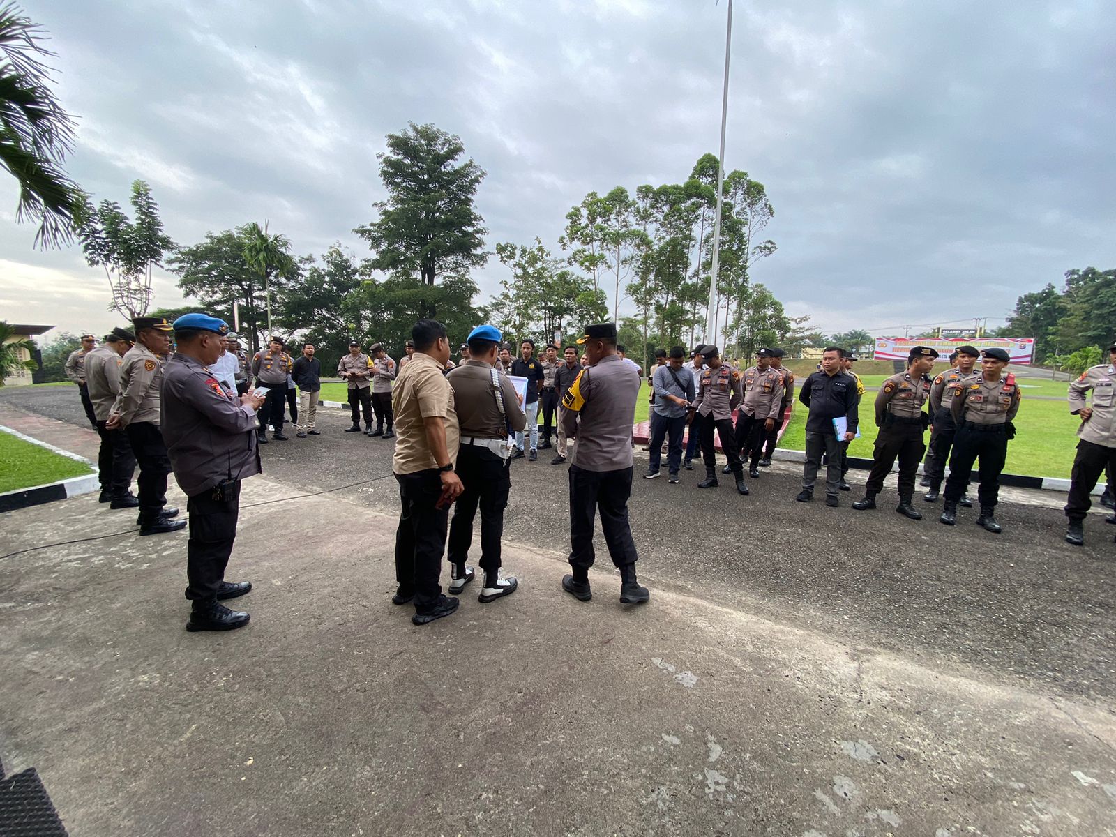 Polres Kuansing Gelar Apel Operasi Mantap Brata Lancang Kuning, Kapolres Ingatkan Soal Netralitas