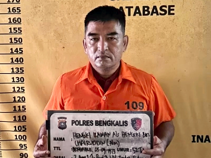 Dugaan Korupsi Rp1,4 Miliar SPPD Fiktif, Mantan Kasatpol PP Bengkalis Ditahan