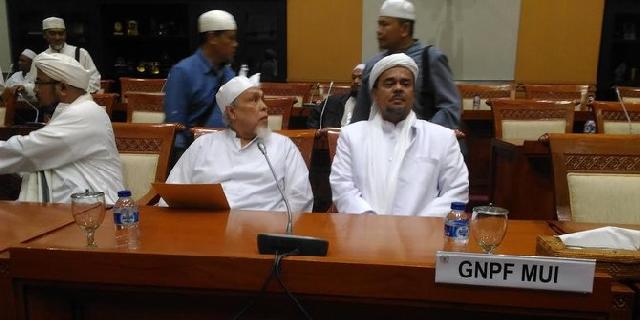 Menkominfo Sebut tak tahu akun twitter Rizieq dan FPI diblokir