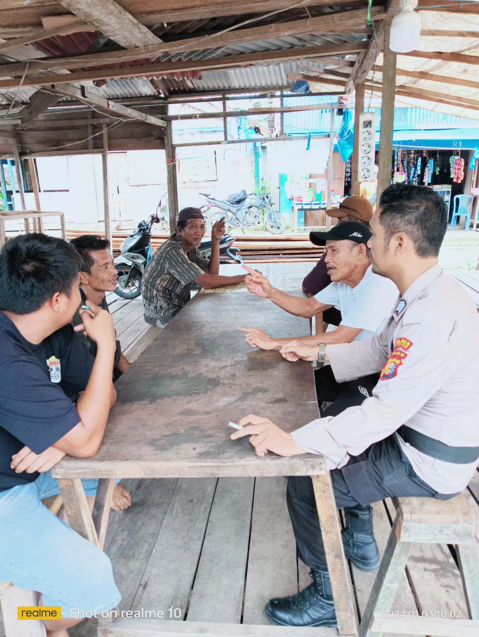 Kegiatan Cooling System Polsek Pelangiran, Silaturahmi dan Sosialisasi Pemilu Damai di Inhil