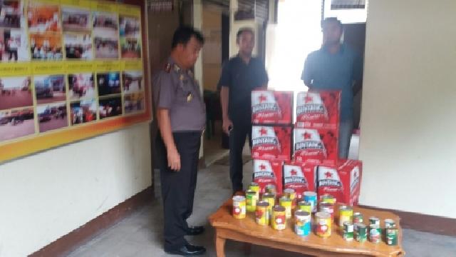 Razia Indomaret, Polisi Temukan Makanan Kadaluarsa