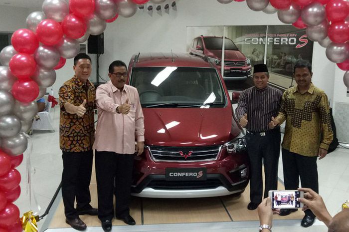 Memperkuat Diri, Wuling Buka Diler di Riau