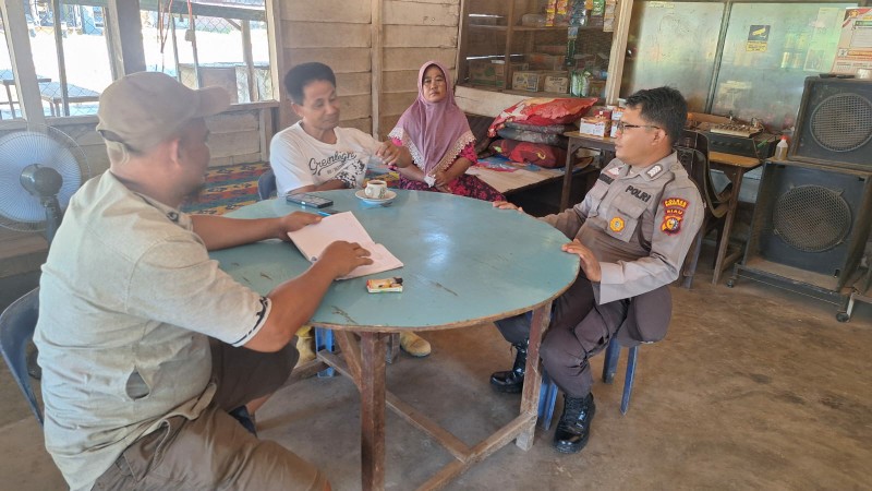 Polsek Bangko Pusako Gelar Cooling System Pilkada Damai di Warung Ibu Wati