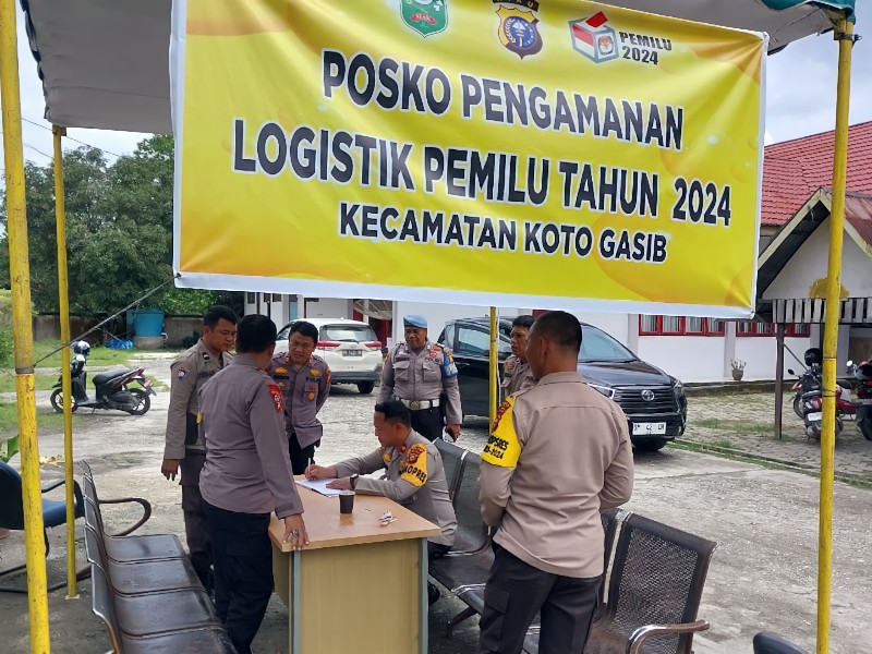 Wakapolres Siak Cek Personel Pengamanan Pleno Rekapitulasi Suara Tingkat Kecamatan