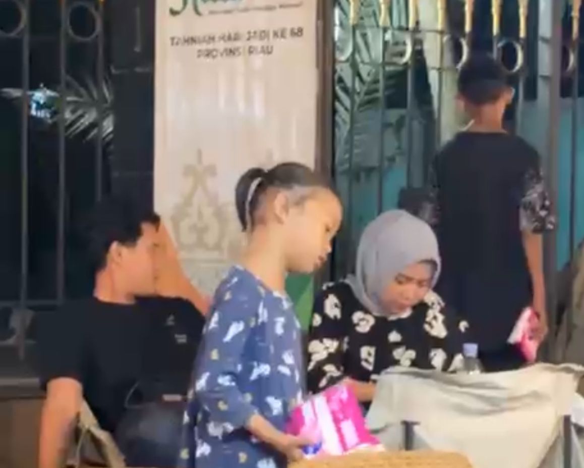 Eksploitasi Anak di Pekanbaru, Bocah Jualan Tisu Saat Malam Hari