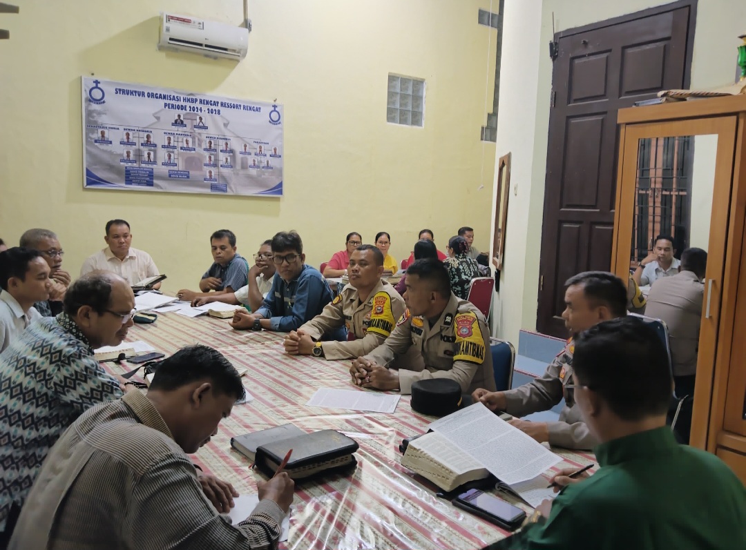 Pendeta HKBP Dukung Polsek Rengat Barat Wujudkan Pilkada Sejuk