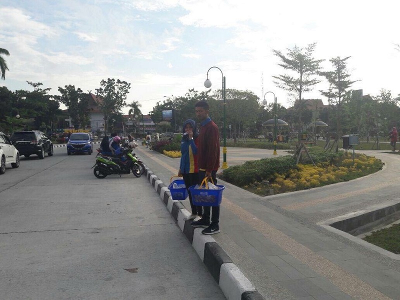 Indomaret Sulap Karyawan jadi PKL Keliling di RTH Kaca Mayang Pekanbaru