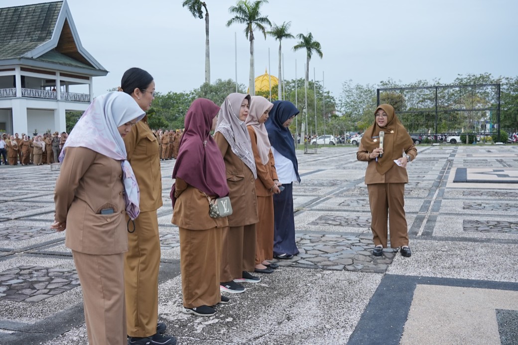 Apel Perdana 2026, Enam ASN Berulang Tahun Dapat Uang Rp500 Ribu dari Bupati Afni