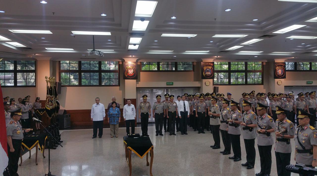 Kapolri Rotasi Sejumlah Kapolda dan Naikkan Pangkat Pati