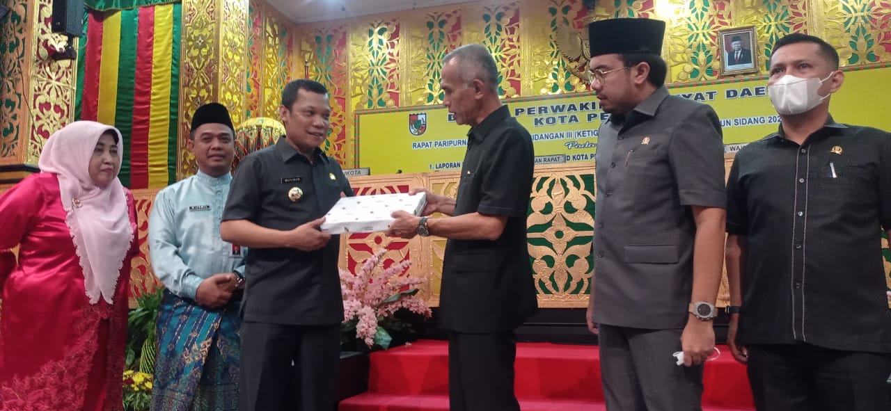 Pj Walikota Pekanbaru Ajukan Ranperda Pertanggungjawaban APBD 2021