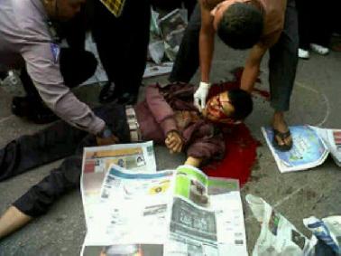 Digilas Truk, Efendi Tewas Bersimbah Darah