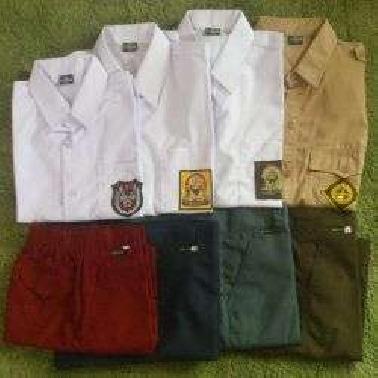 Sekolah Diminta Segera Bagikan Seragam Murid SD