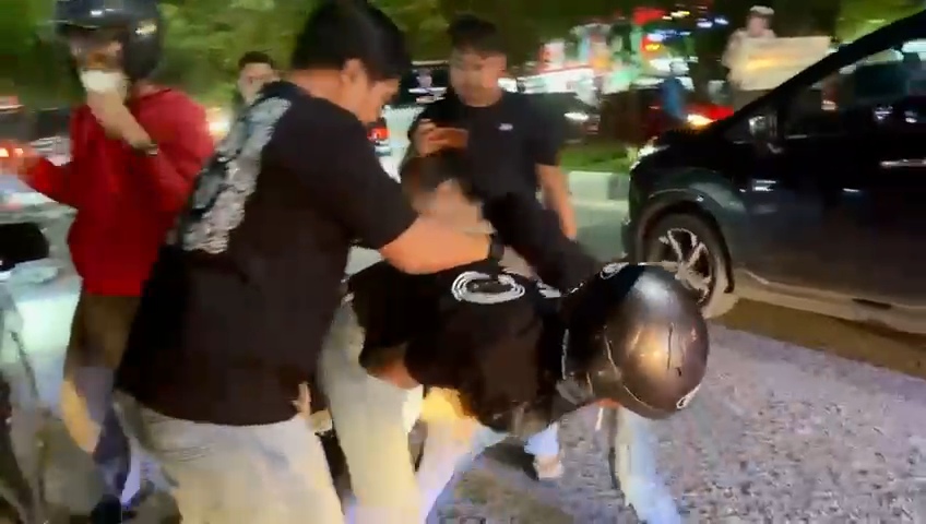 Bawa Inex 4.750 Butir, Mahasiswa di Pekanbaru Tabrak Polisi saat Ditangkap