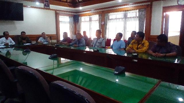Anggota Pansus Ranperda KTP Pekanbaru Datangi DPRD Kota Denpasar