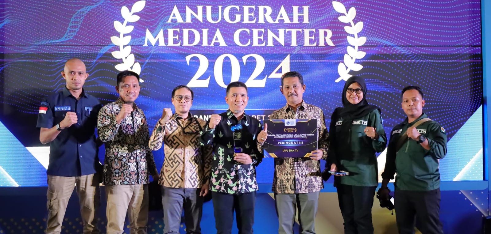 Ditangan Dingin Romi Lesmana dan Wendy Febrian, Siak TV Dapat Penghargaan AMC LPPL Terbaik 2024 Dari Kominfo